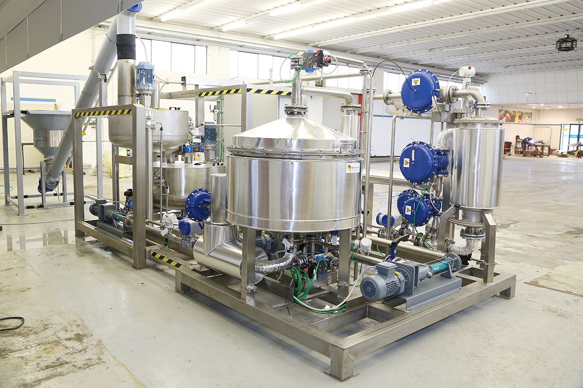 Continuous industrial starch jet cooker